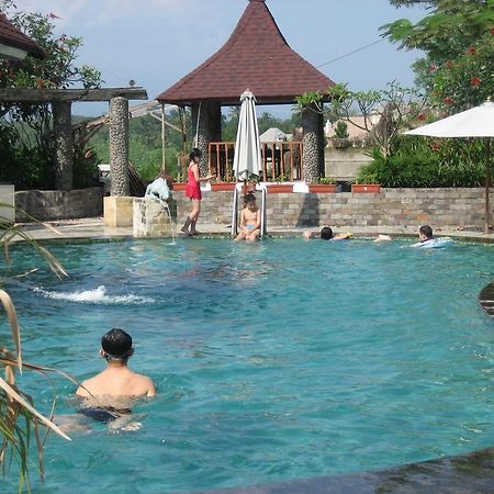Green Wattana Hotel Sentul Богор Экстерьер фото