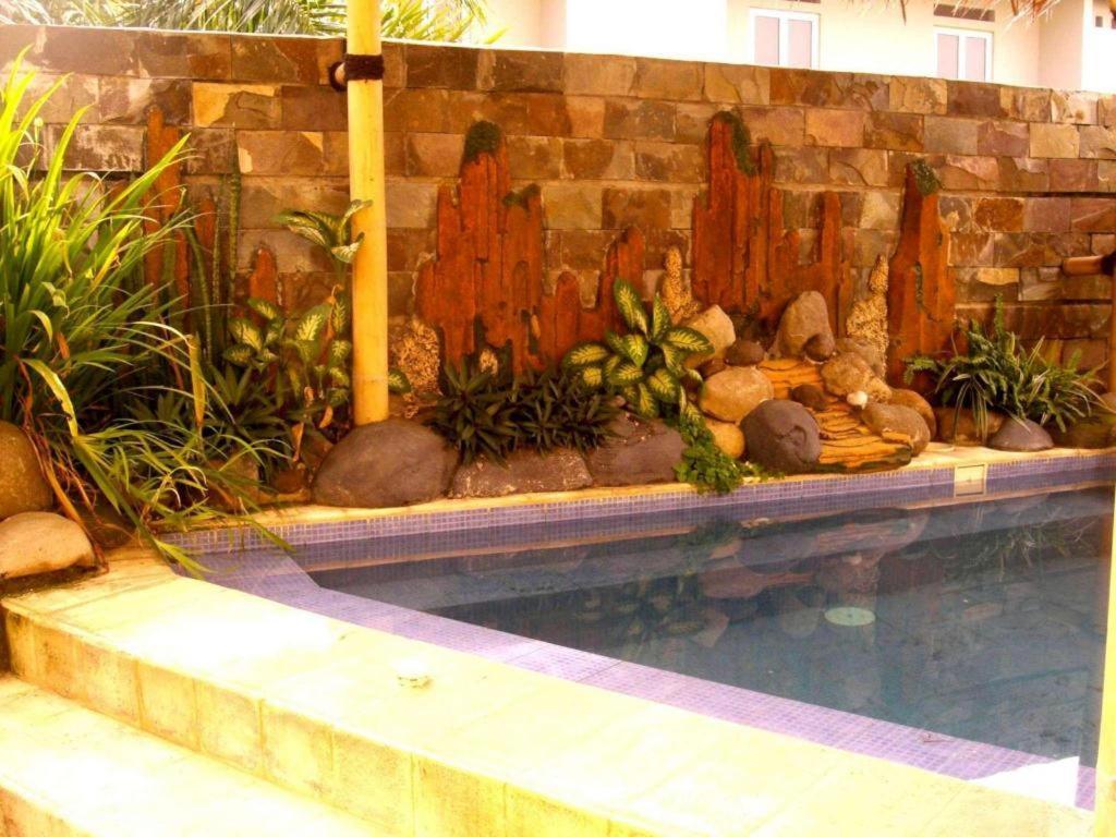 Green Wattana Hotel Sentul Богор Экстерьер фото