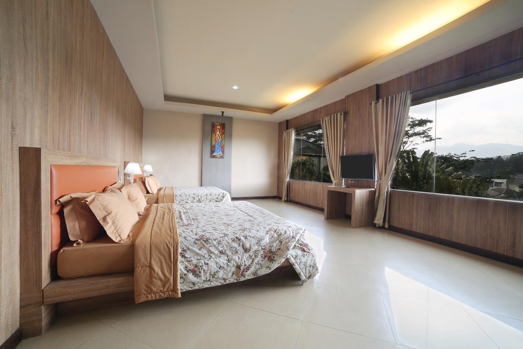 Green Wattana Hotel Sentul Богор Экстерьер фото